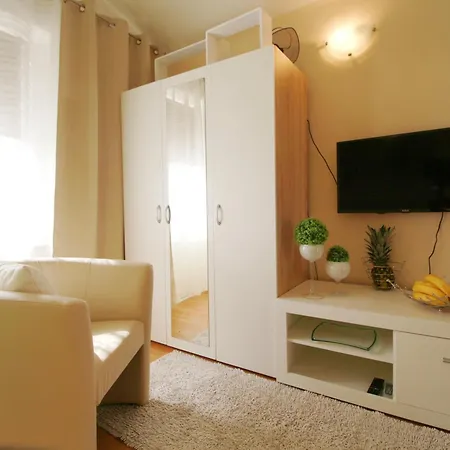 Apartment Sweet Dreams