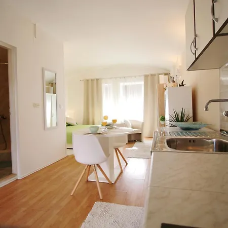 Sweet Dreams זאדאר